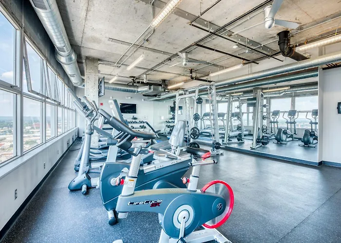 Cozysuites 800 Tower 2Br With Gym! 28